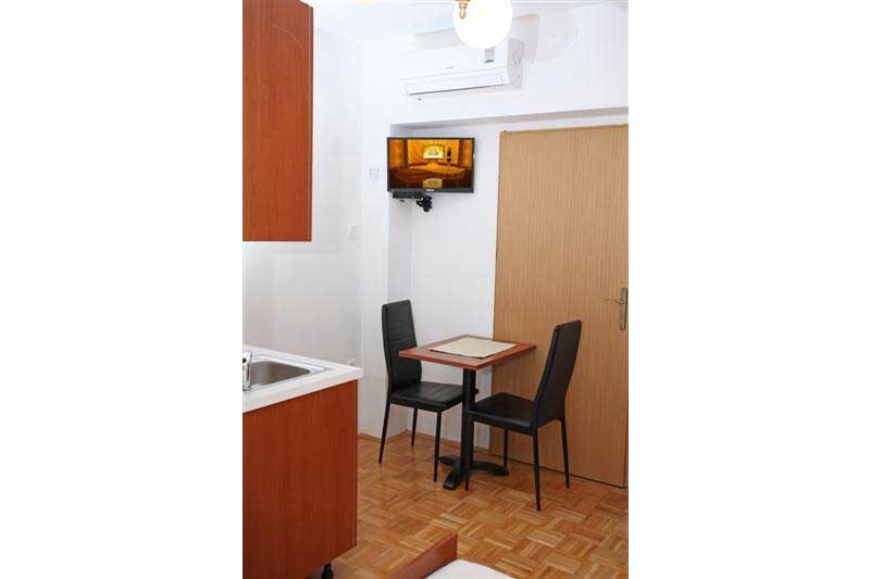 Affordable apartments Makarska - Apartment Marita S2 / 07